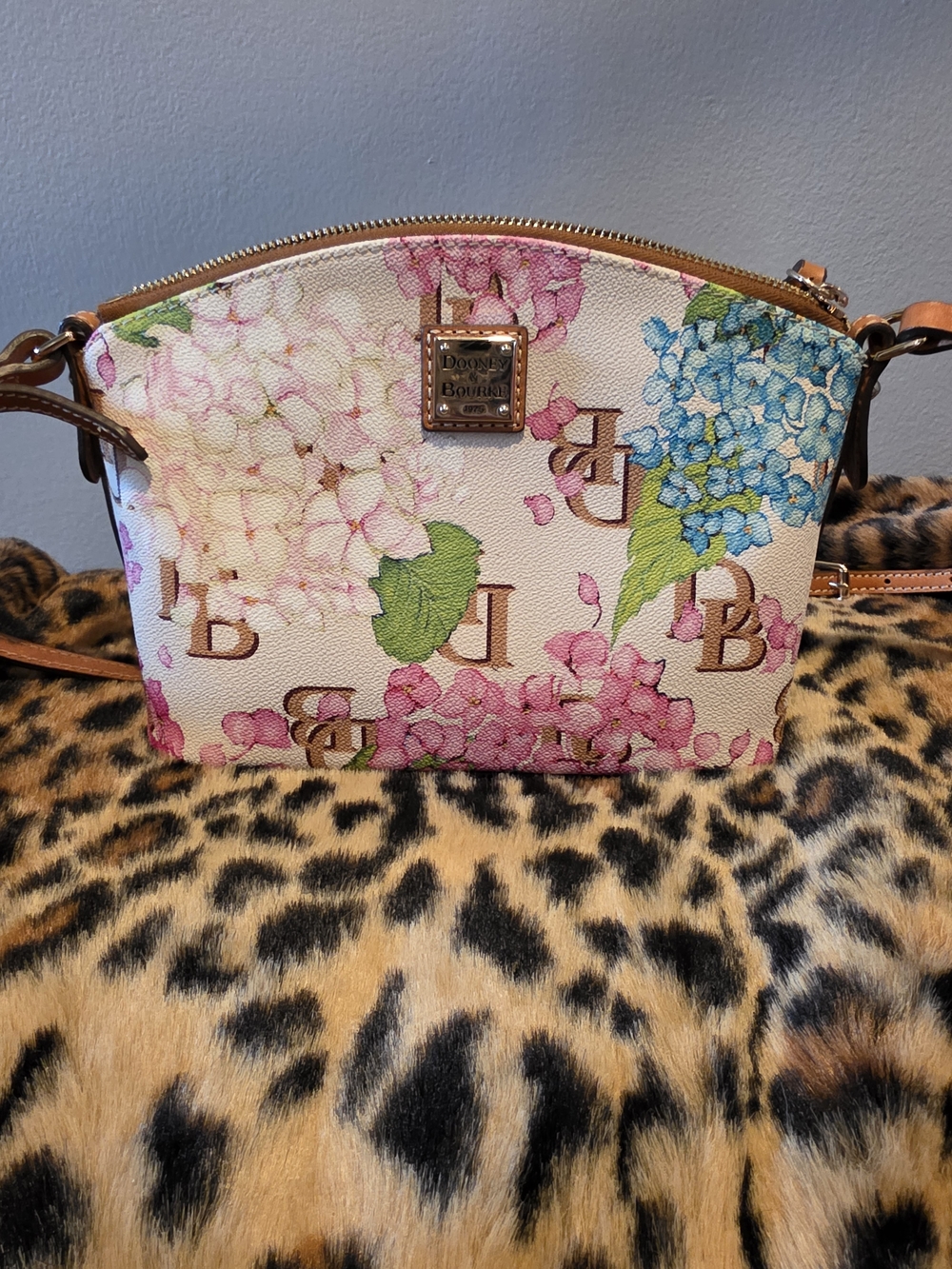 Dooney & Bourke Floral Print Crossbody Bag in Multicolor Hydrangea